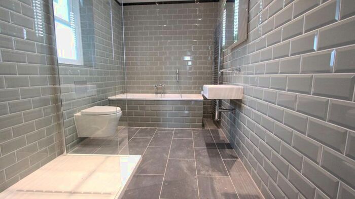 5 Bedroom Property To Rent In Pembroke Road, London, N10