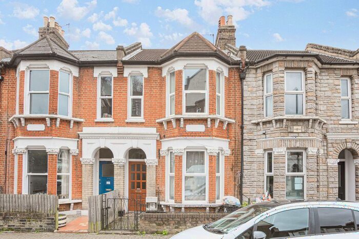 4 Bedroom Terraced House To Rent In Hazelbourne Road, Clapham, SW12