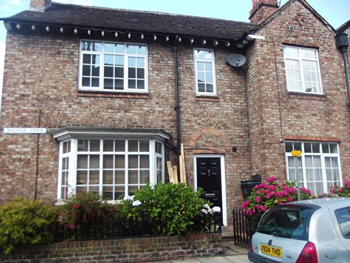 3 Bedroom End Terrace House To Rent In Avenue Terrace, York, YO30