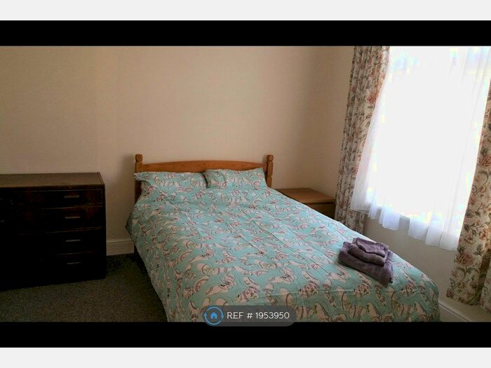 4 Bedroom Terraced House To Rent In Trevor Road, Southsea, PO4