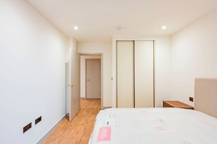 1 Bedroom Flat To Rent In Walthamstow, Walthamstow, E17