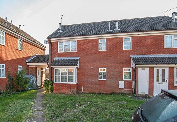 1 Bedroom House To Rent In Thistle Close, Chaulden Vale, Hemel Hempstead, HP1