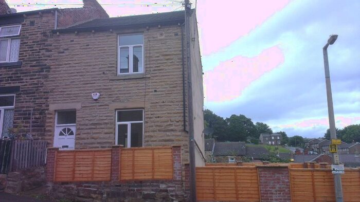 2 Bedroom Terraced House To Rent In Stonefield Street, Dewsbury, WF13