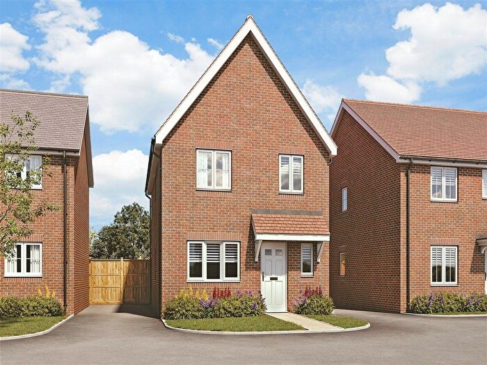 3 Bedroom Detached House For Sale In Cross Road, Walmer, Kent, CT14