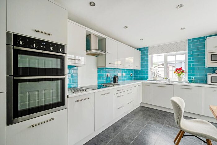 3 Bedroom Terraced House For Sale In Hill View, Carterton, Oxfordshire, OX18