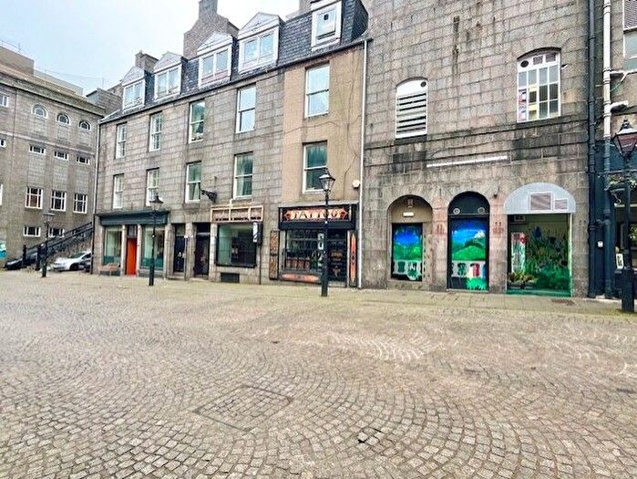 2 Bedroom Flat To Rent In The Green, City Centre, Aberdeen, AB11