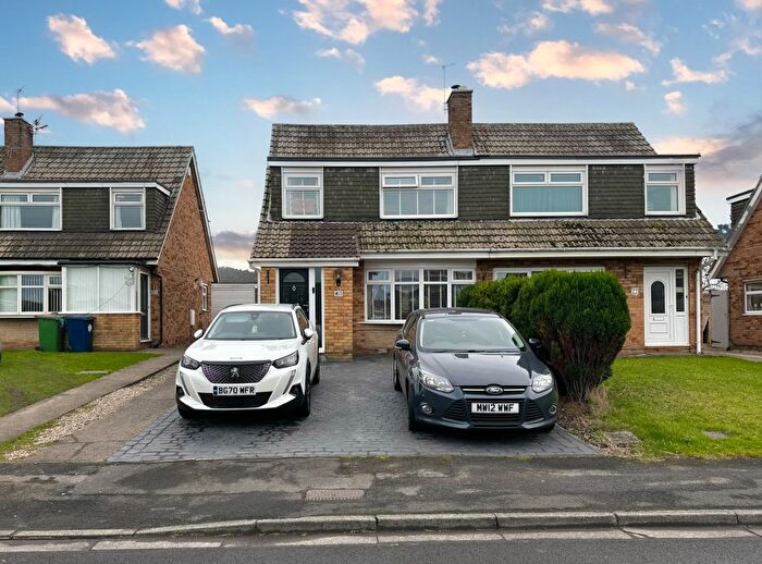 3 Bedroom Semi-Detached House For Sale In Delamere Drive, Marske-By-The-Sea, TS11