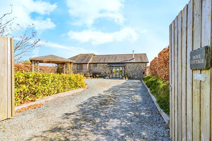 3 Bedroom Semi-Detached House For Sale In Mill Hill Lane, Tavistock, Devon, PL19