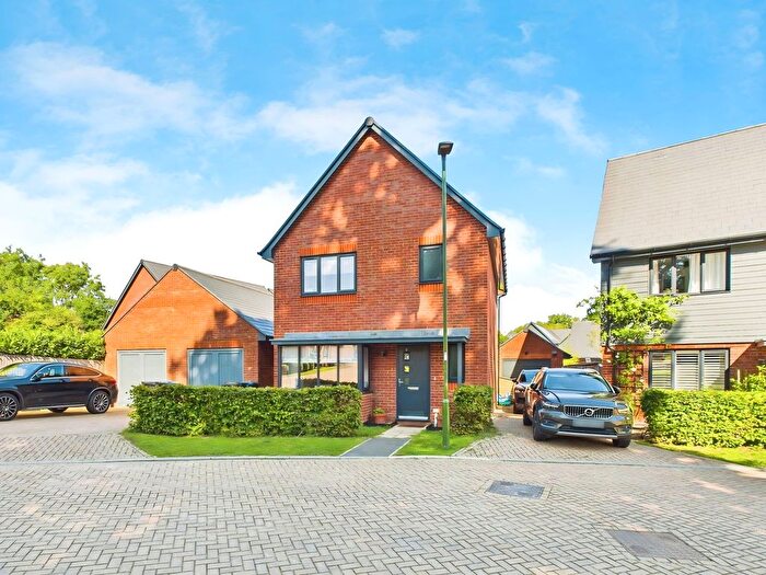 3 Bedroom Detached House For Sale In Long Lane, Handcross, RH17