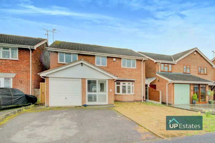 4 Bedroom Detached House To Rent In Callendar Close, Nuneaton, CV11