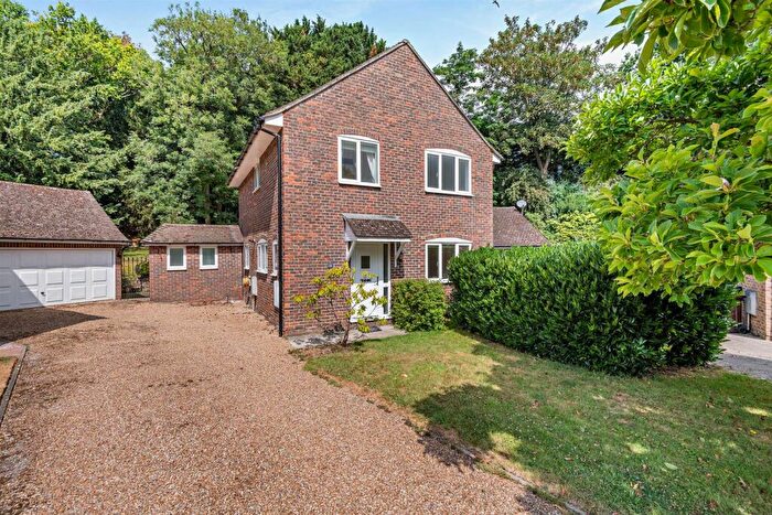 4 Bedroom Detached House For Sale In Greenwich Close, Maidstone, ME16