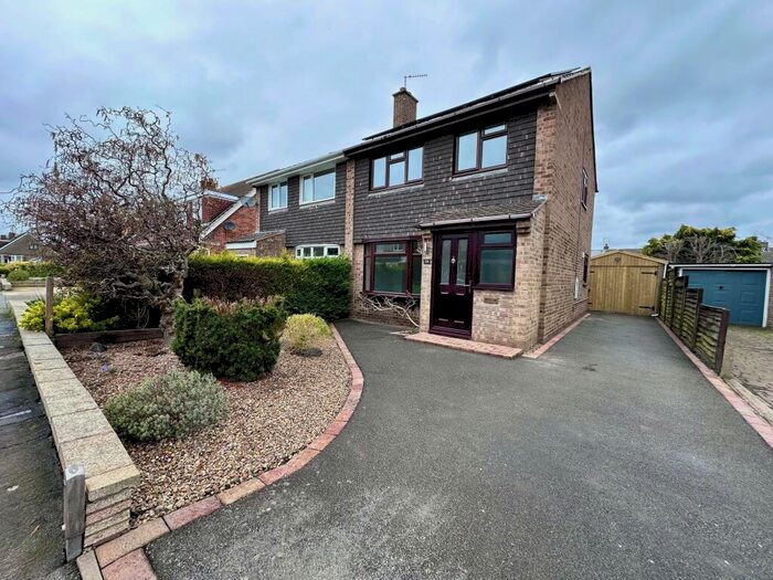 3 Bedroom House To Rent In Kenilworth Avenue, Loughborough, Leics, LE11