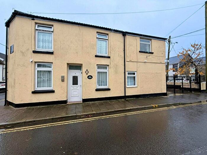 5 Bedroom End Of Terrace House For Sale In Nith Street, Aberdare, CF44