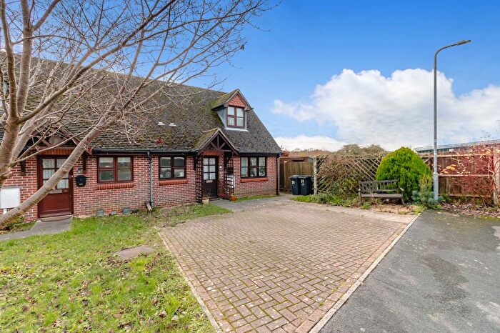 2 Bedroom Semi-Detached House For Sale In Field End, Maresfield, TN22