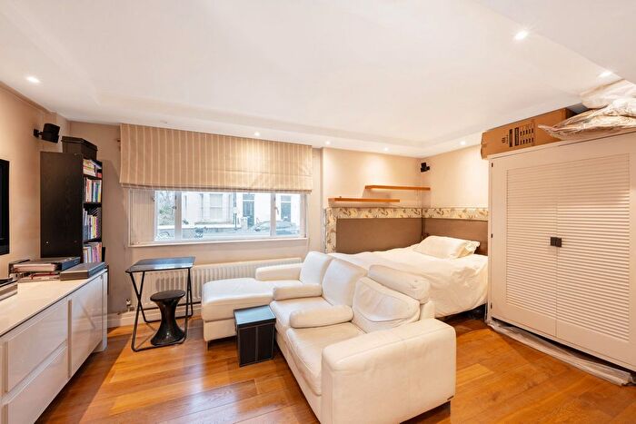 1 Bedroom Studio To Rent In St Luke's Road, London, W11