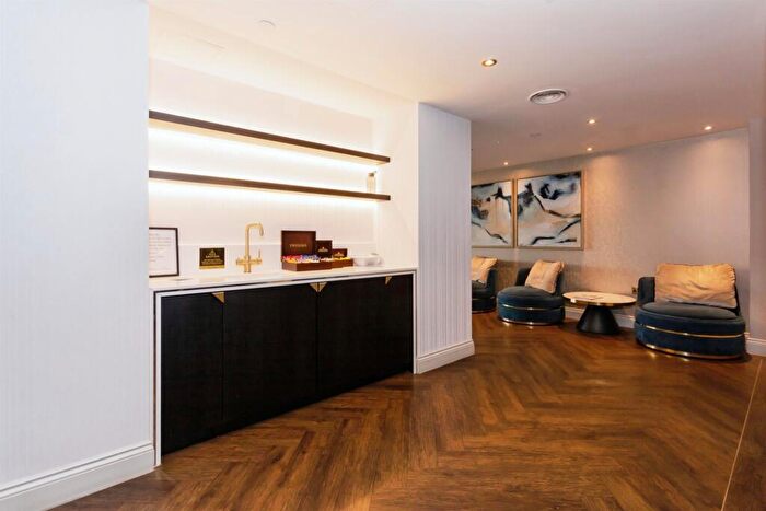 1 Bedroom Apartment For Sale In Broad Street, Birmingham, B15