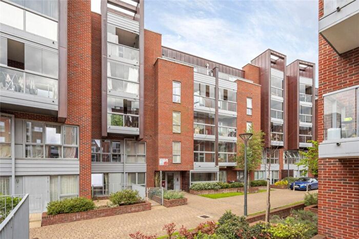 2 Bedroom Apartment To Rent In Collins Building, Wilkinson Close, London, NW2