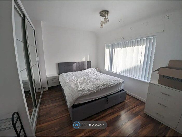 2 Bedroom Semi-Detached House To Rent In Hollyhock Road, Birmingham, B27