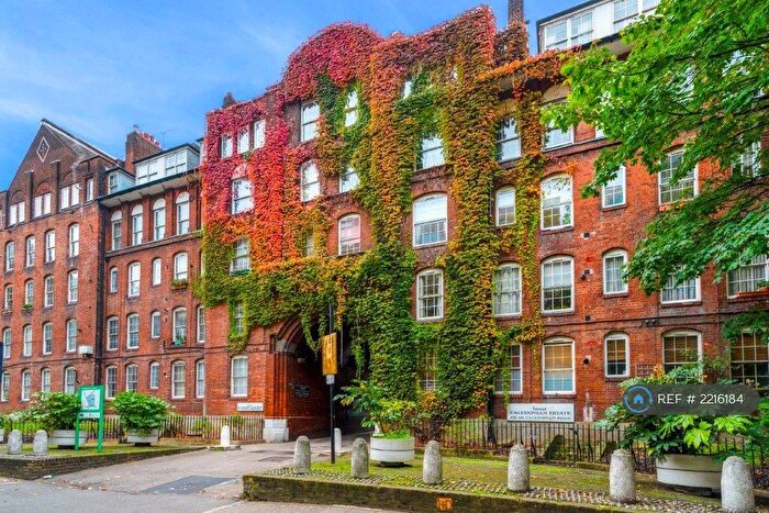 2 Bedroom Flat To Rent In Carrick House, London, N7