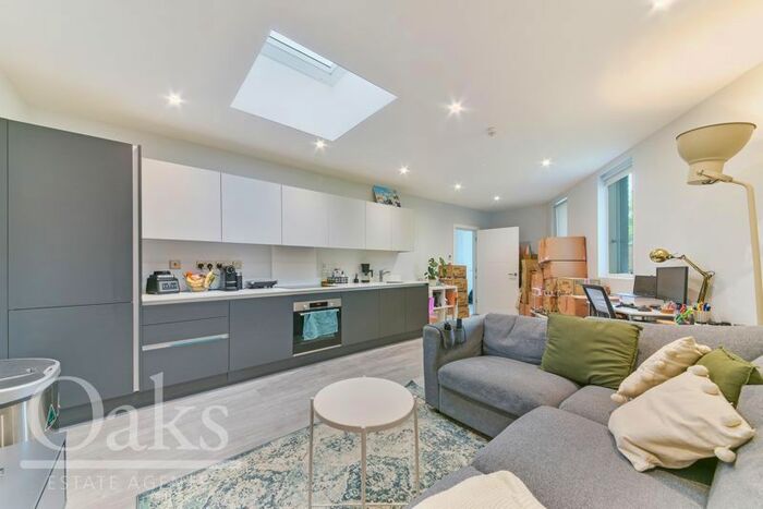 1 Bedroom Flat To Rent In Greyfort House, Blunt Road, South Croydon, CR2