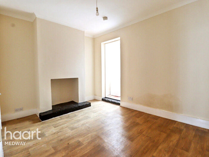 3 Bedroom Terraced House To Rent In Burnt Oak Terrace, Gillingham, ME7