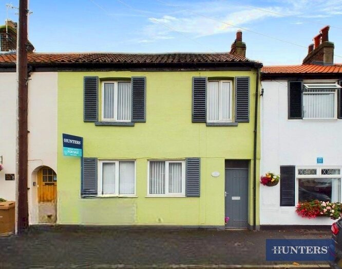 4 Bedroom Terraced House For Sale In North End, Flamborough, Bridlington, YO15