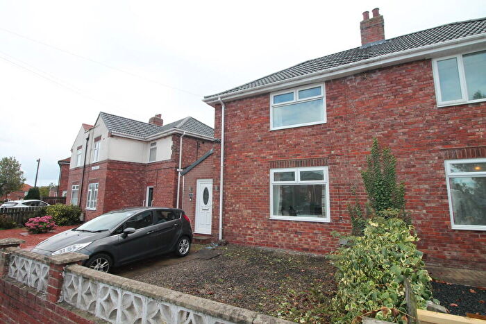 2 Bedroom Semi-Detached House To Rent In Hawthorn Crescent, Harraton, NE38