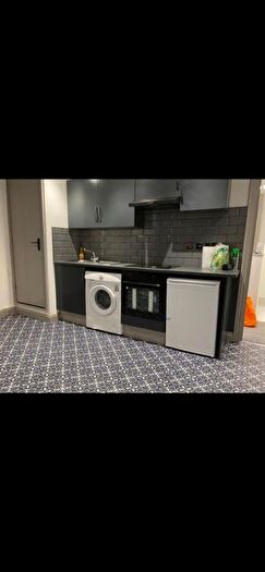 2 Bedroom Flat To Rent In Clouds Hill Road, Bristol, BS5