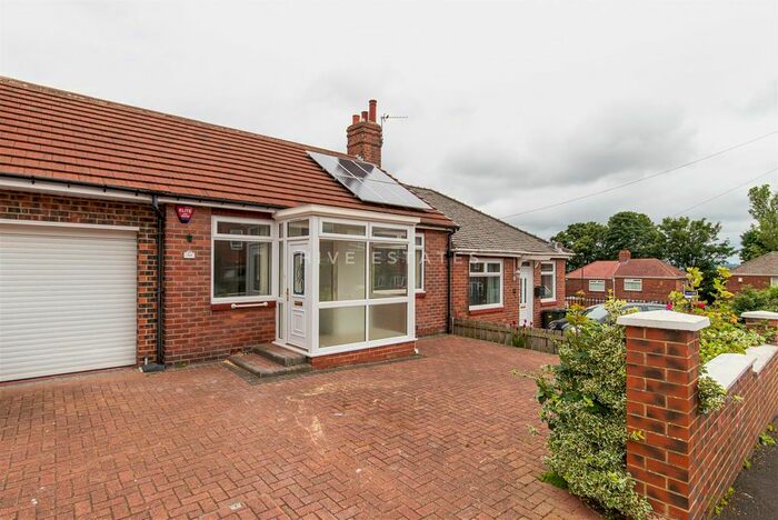 2 Bedroom Semi-Detached Bungalow To Rent In Denhill Park, Benwell, Newcastle Upon Tyne, NE15