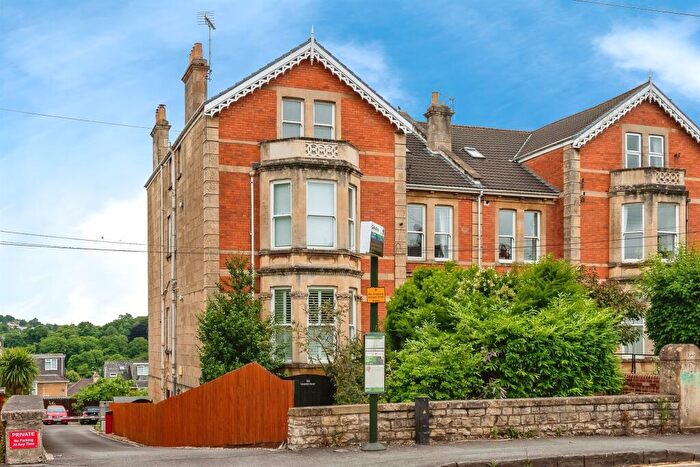 2 Bedroom Apartment To Rent In Newbridge Hill, Bath, BA1