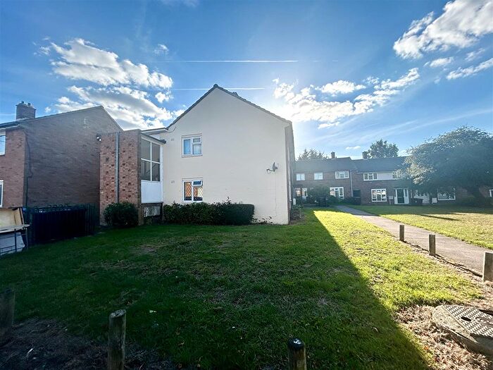 2 Bedroom Flat To Rent In Potters Field, Harlow, CM17