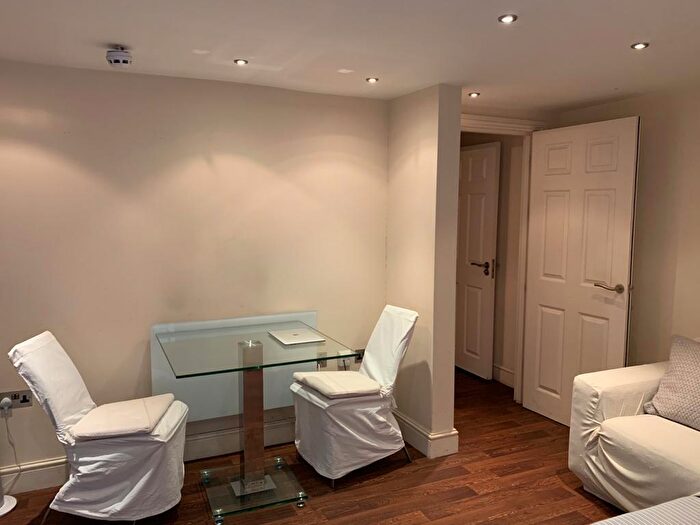 1 Bedroom Flat To Rent In Walton Street Jericho Oxford, OX1