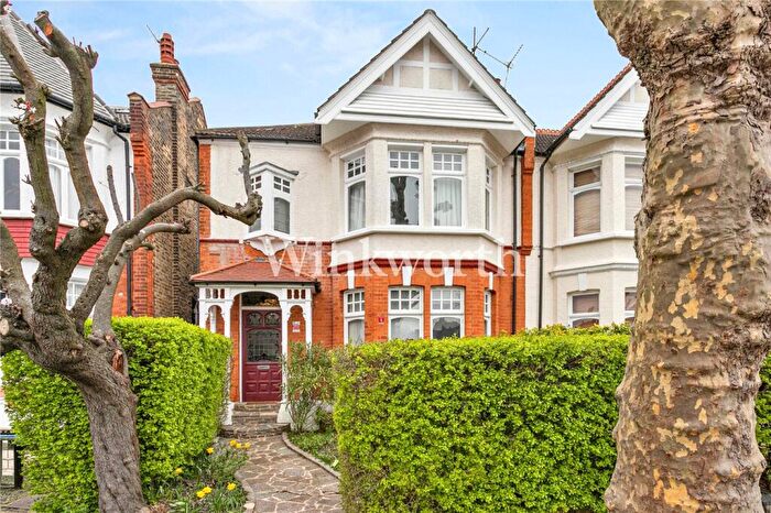 5 Bedroom Semi Detached House For Sale In Conway Road, London, N14