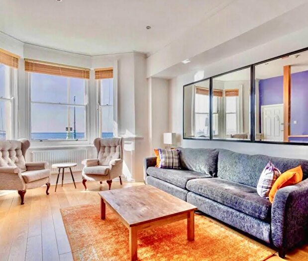 3 Bedroom Flat For Sale In Marine Parade, Brighton, BN2