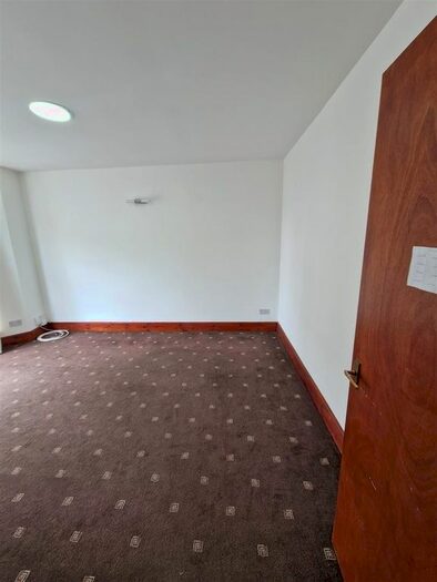 4 Bedroom Terraced House To Rent In St. Chads Road, New Normanton, Derby, DE23