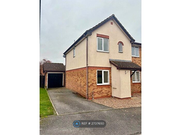 2 Bedroom Semi Detached House To Rent In Inwood Close, Corby, NN18