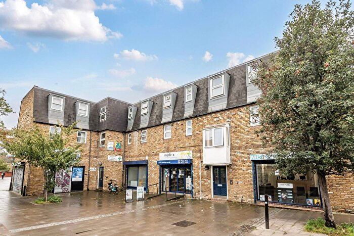 1 Bedroom Flat To Rent In Wilcox Close, Vauxhall, London, SW8