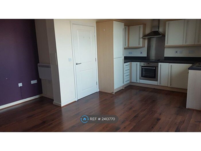 1 Bedroom Flat To Rent In The Junction, Slough, SL2