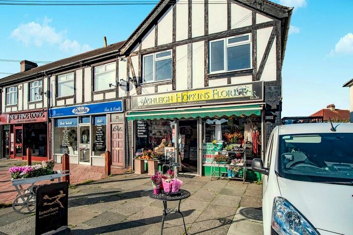 2 Bedroom Flat To Rent In Brampton Road, Bexleyheath, Kent, DA7