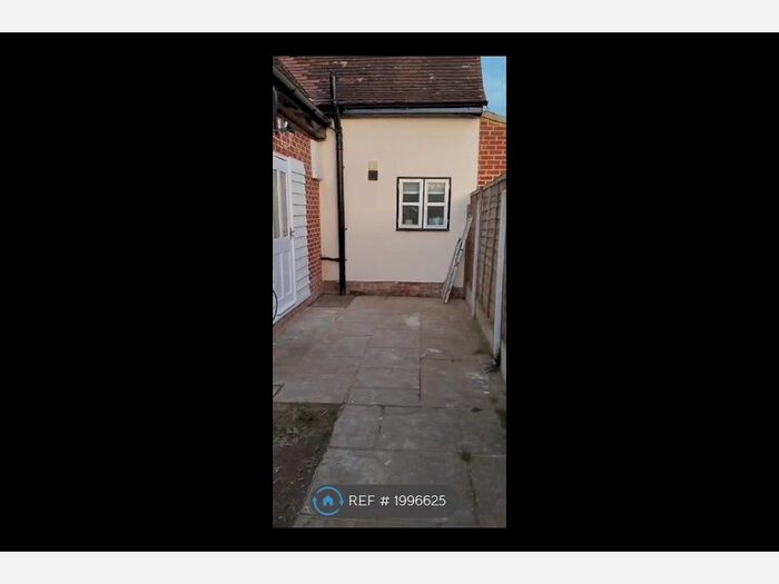 1 Bedroom Flat To Rent In Braintree Road, Sible Hedingham, Halstead, CO9