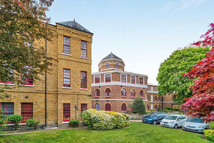 5 Bedroom Flat For Sale In West Park Road, Southall, UB2
