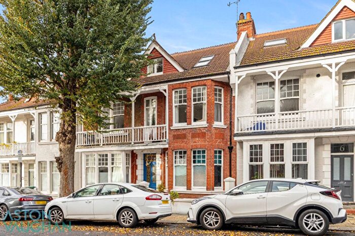 1 Bedroom Flat To Rent In Melville Road, Hove, BN3