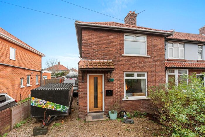 3 Bedroom End Of Terrace House For Sale In Hilary Avenue, Norwich, NR1