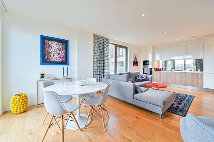 3 Bedroom Flat For Sale In Camberwell Passage, Camberwell, London, SE5