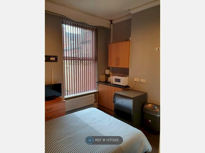 Studio To Rent In Studio, Newcastle U Lyme, ST5