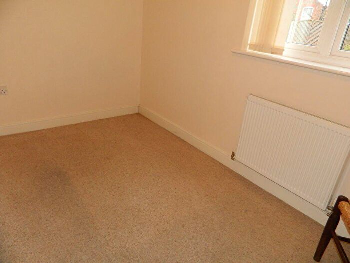 2 Bedroom Flat To Rent In Bradgate Road, Leicester, Leicestershire, LE7