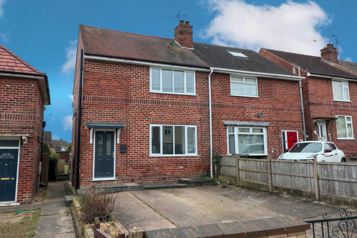 3 Bedroom Semi-Detached House To Rent In Newthorpe Common, Nottingham, NG16