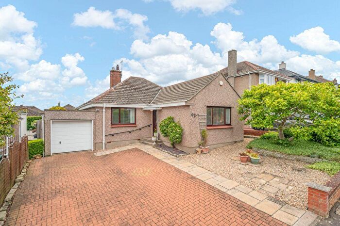 3 Bedroom Detached House For Sale In Swanston View, Fairmilehead, Edinburgh, EH10