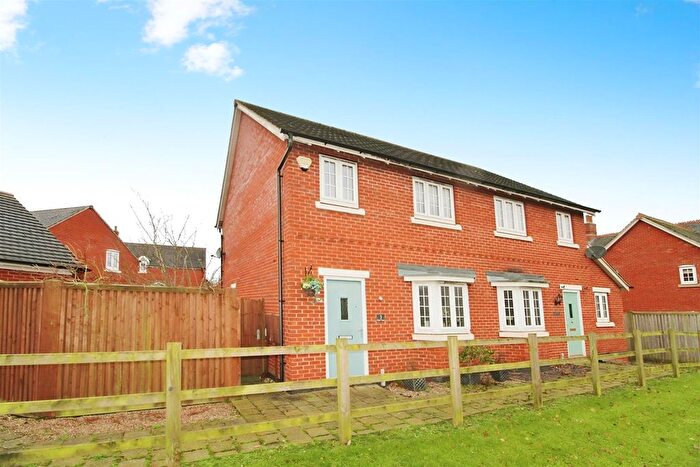 3 Bedroom Semi-Detached House For Sale In Kiln Close, Lount, Ashby-De-La-Zouch, LE65