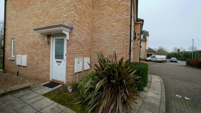 1 Bedroom Flat To Rent In Leas Close, St Ives, PE27